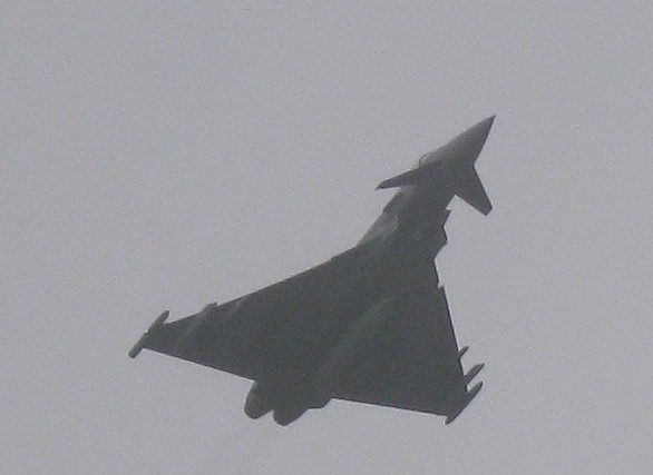 eurofighter-02.jpg